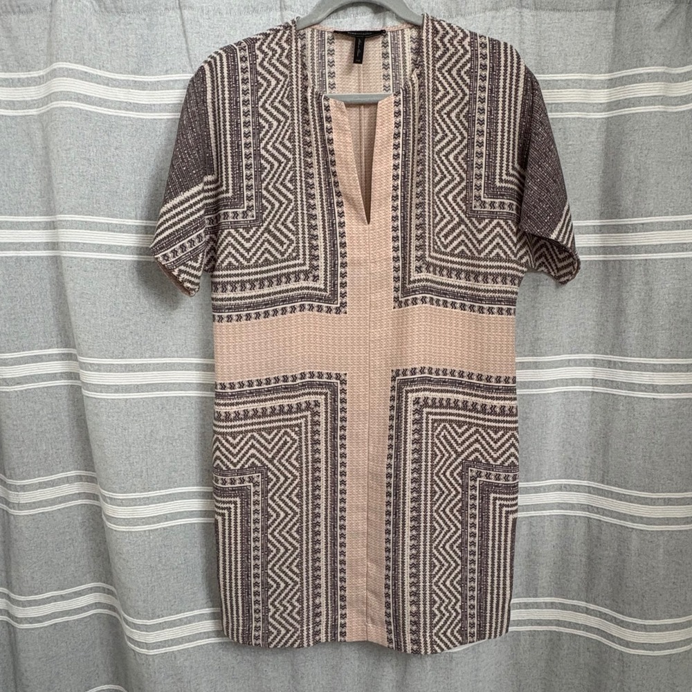BCBGMaxAzria Geometric Harlan Shift Dress Size XS Boho Mini Resort Tribal Aztec - Picture 2 of 11